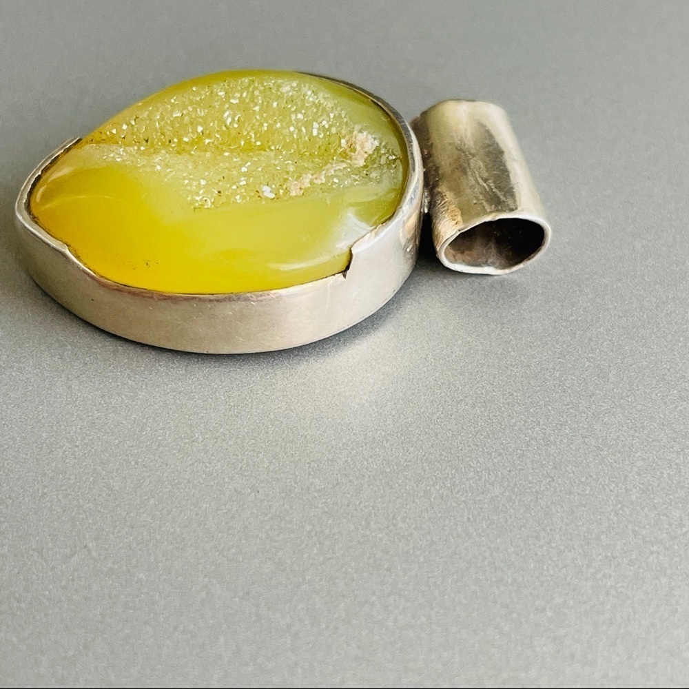 Natural Yellow Druzy Stone Sterling Silver Teardrop Pendant Vintage - Picture 5 of 6